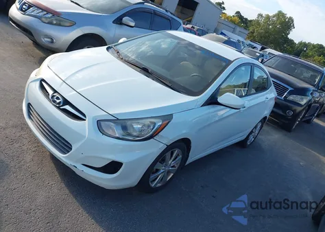 2013 Hyundai Accent Gls z USA, uszkodzony, nr VIN KMHCU4AE4DU276789